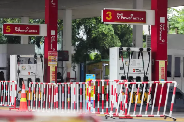 stok bbm shell, BBM Shell, harga BBM, SPBU Shell, Shell Super, V-Power Diesel, bensin Shell, BBM kosong, stok BBM, harga bensin, SPBU kosong