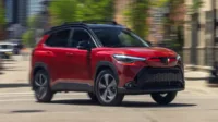 Toyota hybrid, mobil irit, teknologi listrik, Corolla Cross, desain futuristik, performa hemat, harga terbaru, spesifikasi lengkap