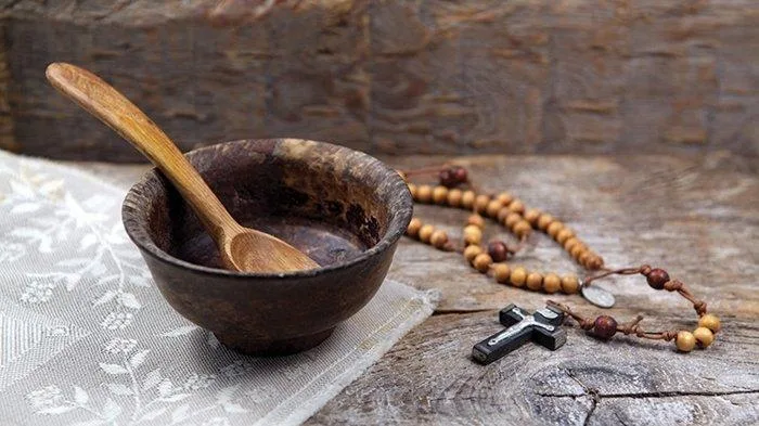 Puasa Katolik, Rabu Abu, Masa Prapaskah, Pantang Katolik, Puasa Pantang, Gereja Katolik, Pantang Daging, Jumat Agung, Paskah 2025, Abu di Dahi, rabu abu, puasa katolik, sejarah rabu abu, makna rabu abu, tradisi katolik, pantang puasa, misa rabu abu, doa pertobatan, abu di dahi, masa prapaskah, puasa umat katolik, hari rabu abu, pantang makanan, amal kasih, bacaan misa, puasa jumat agung, simbol abu, kebiasaan puasa, doa dan renungan, kalender prapaskah