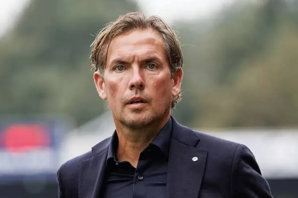 Timnas Indonesia, Patrick Kluivert, strategi baru, total football, permainan pragmatis, Piala Dunia 2026, kemenangan penting, Ole Romeny