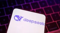 DeepSeek AI, asisten virtual, jual produk online, artikel SEO, konten kreatif, trading otomatis, jual konten unik, pembuatan iklan, analisis data bisnis.