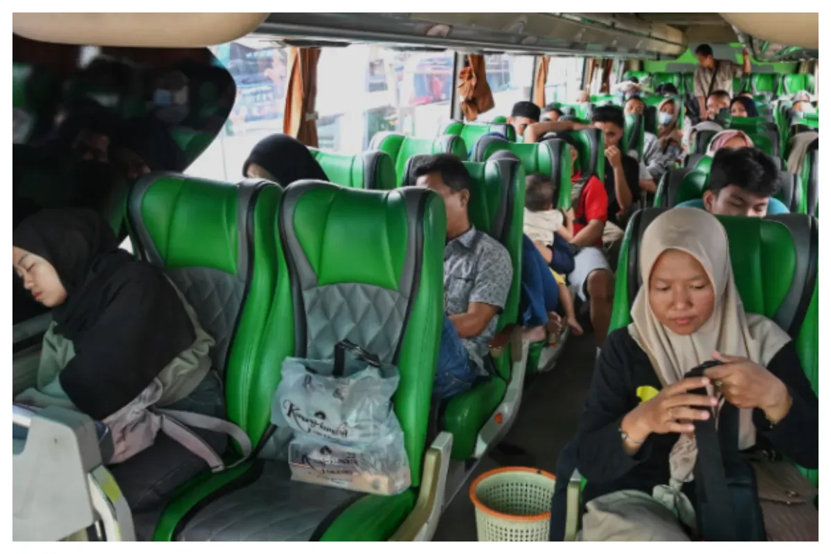 mudik gratis, program mudik, diskon transportasi, kuota mudik, pendaftaran mudik, perjalanan Lebaran, tiket kereta api, bus mudik, kuota terbatas, pulang kampung.