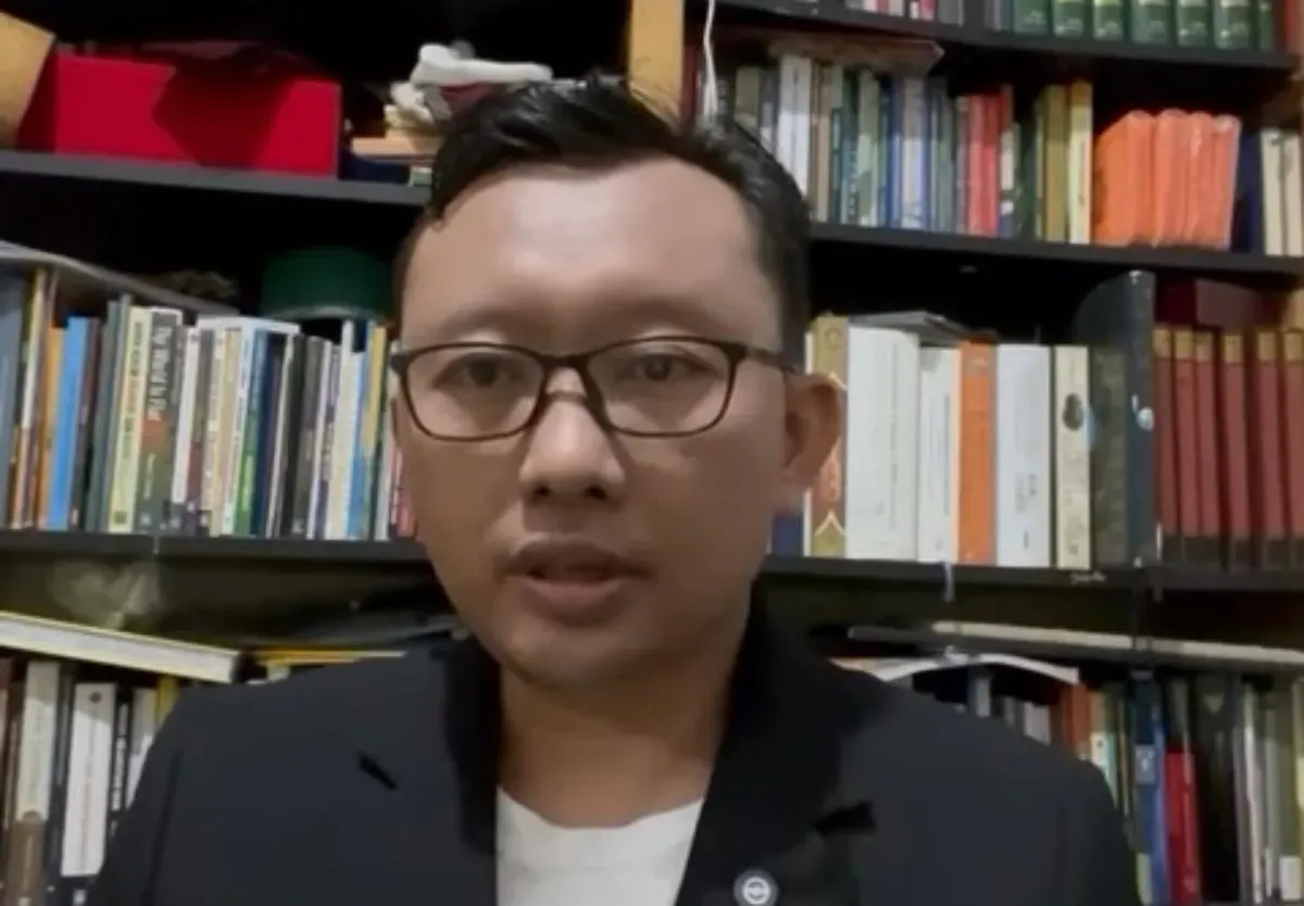 Fedi Nuril kritik, revisi UU TNI, DPR disorot, netizen dukung, Jimly Asshiddiqie, ketok palu, protes transparansi, trending di X, politik Indonesia, Puan Maharani.