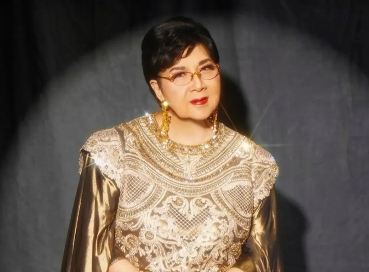 Titiek Puspa wafat, legenda musik Indonesia, Wisma Puspa, musisi legendaris, pecah pembuluh darah, dunia hiburan berduka, jenazah disemayamkan, putri Titiek Puspa, rumah duka Pancoran