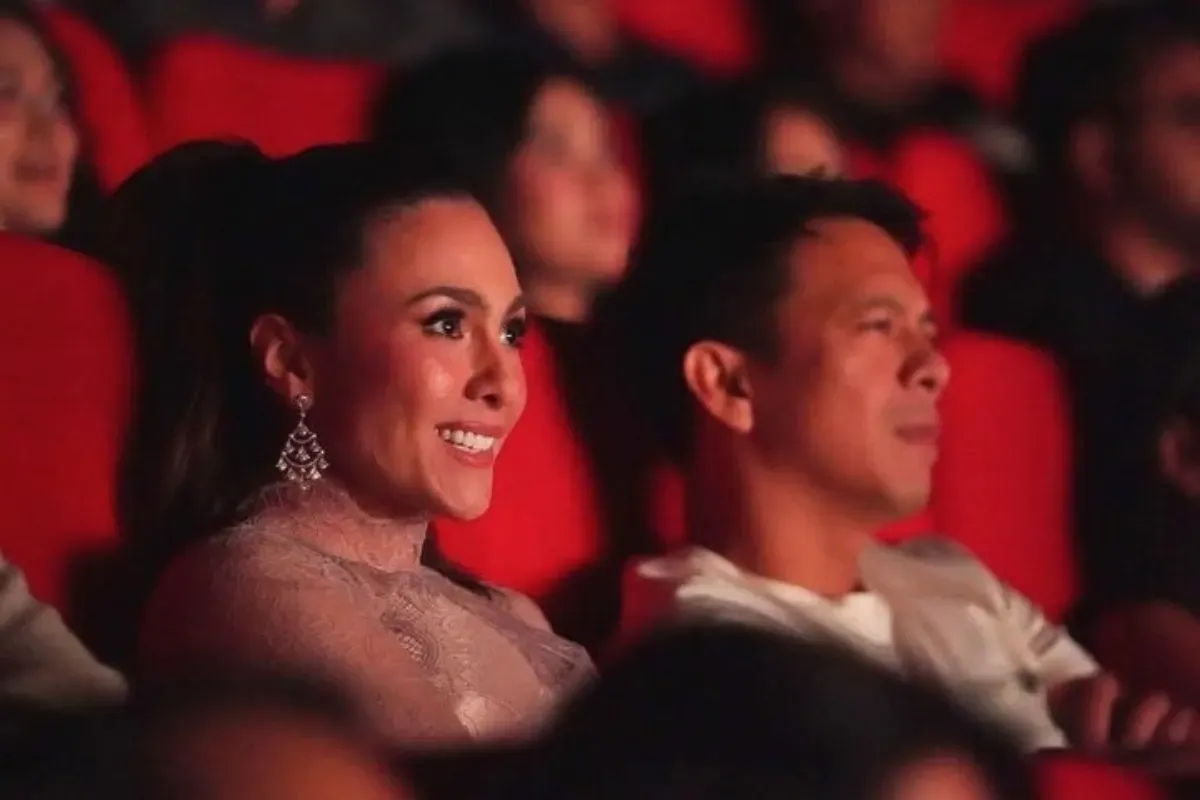 Ariel NOAH, Wulan Guritno, pacaran, video viral, X trending, temenan lama, Boriel, TikTok, klarifikasi