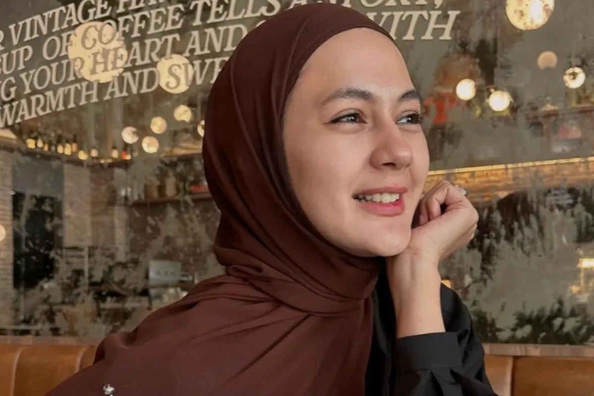 Paula Verhoeven, tuduhan selingkuh, rekaman CCTV, bantu Hotman Paris, kamar tamu, netizen heboh, bukti pengadilan, perceraian Baim Paula, drama artis, istri durhaka