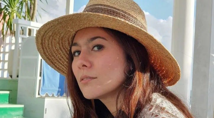 Ariel NOAH, Wulan Guritno, pacaran, hubungan spesial, Denny Sumargo, premier film, chemistry, private life, warganet, klarifikasi