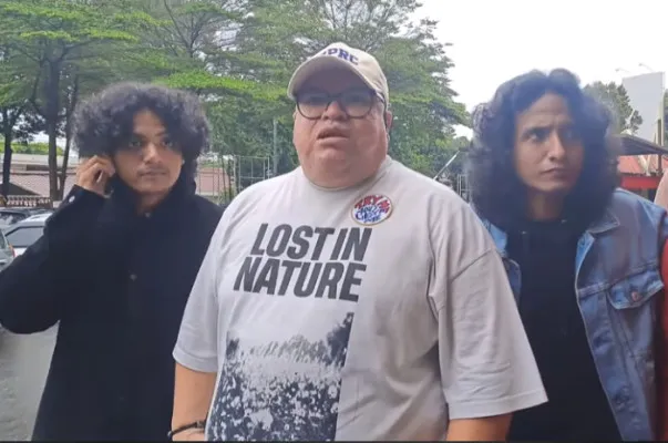 Vadel Badjideh, Nikita Mirzani, kasus hukum, ganti pengacara, laporan polisi, kuasa hukum