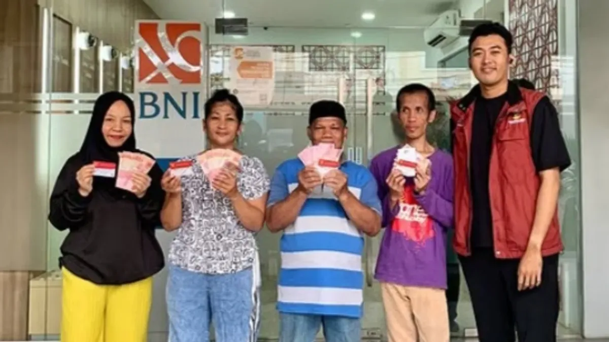 bansos, DTSEN, penerima bansos, Kemensos, bantuan sosial, kriteria penerima, pemutakhiran data, pencairan bansos, DTKS