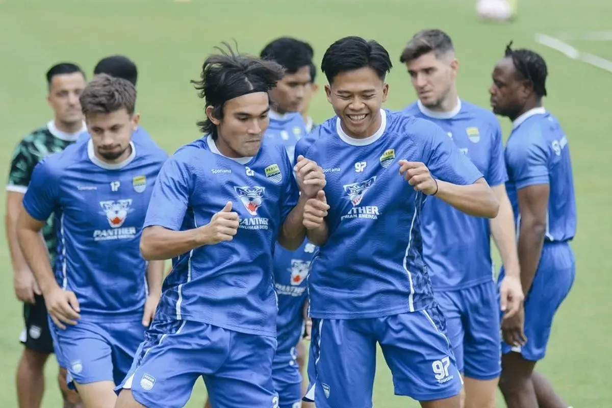 Persib Bandung, transfer pemain, Liga 1 2024, Jordi Amat, Saddil Ramdani, Timnas Indonesia, Bojan Hodak, Maung Bandung, Bobotoh, gelar juara.