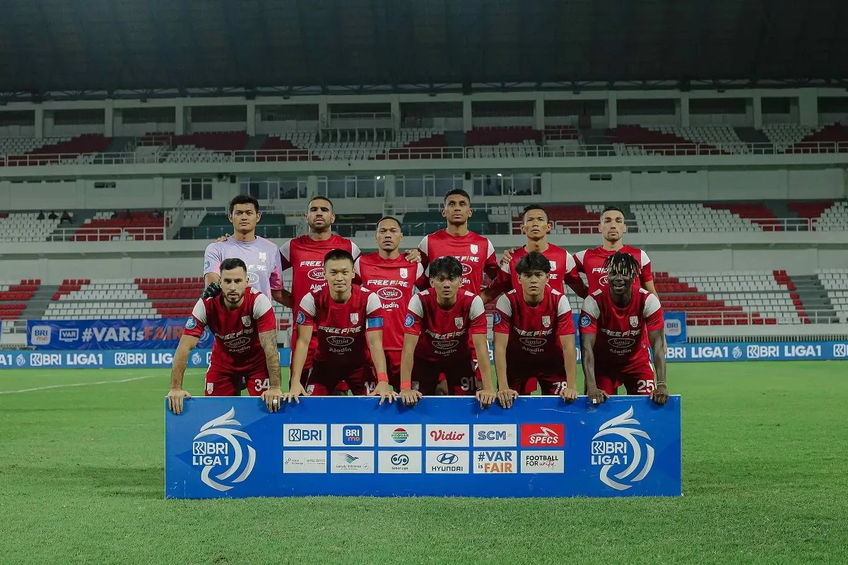 Persis Solo, Liga 1 2024-25, Ong Kim Swee, Sutanto Tan, zona degradasi, Malut United, Barito Putera, Persita Tangerang, Stadion Manahan, pertandingan April, Laskar Sambernyawa