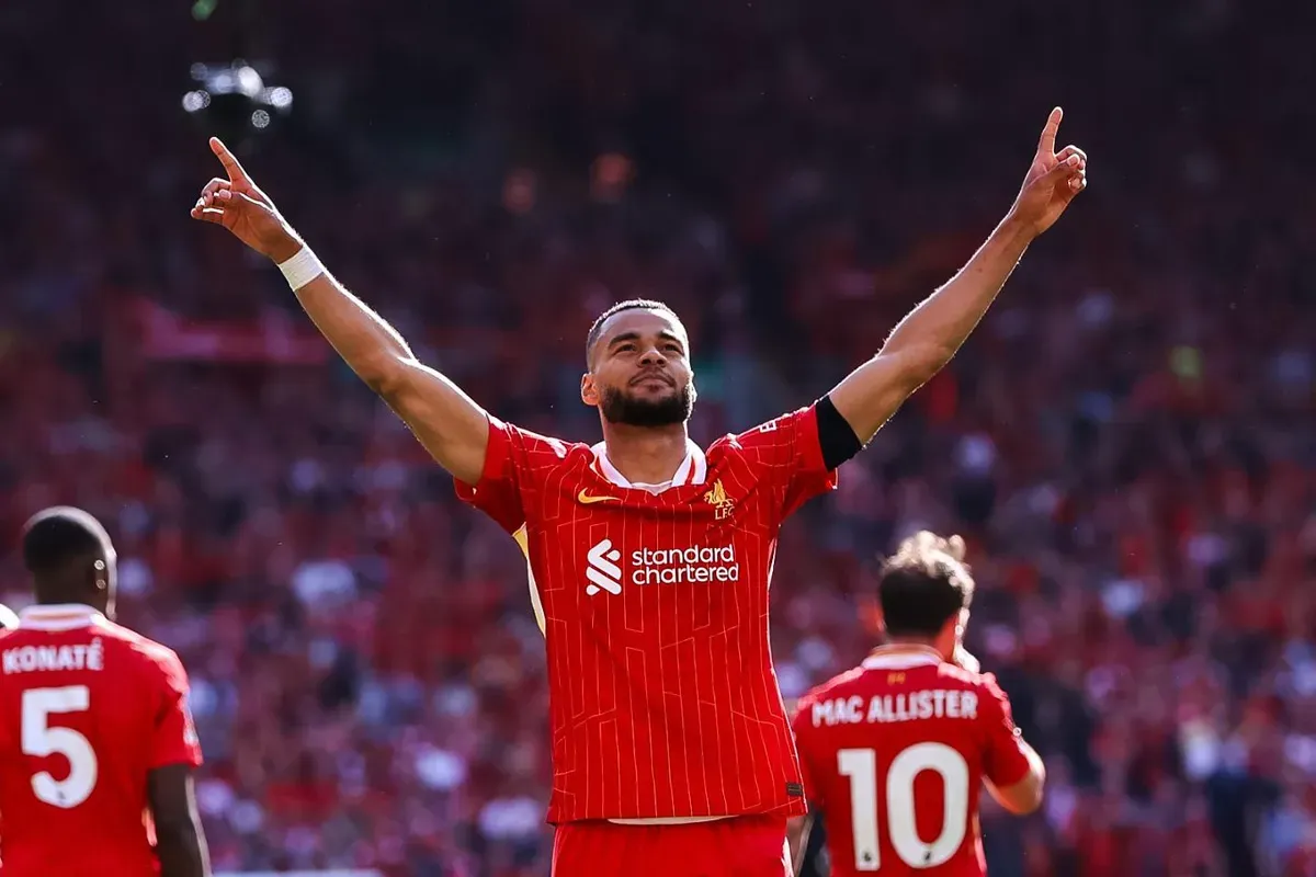 Liverpool juara, Premier League 2024-25, Tottenham vs Liverpool, Mohamed Salah, Alexis Mac Allister, rekor Manchester United, gelar Liga Inggris