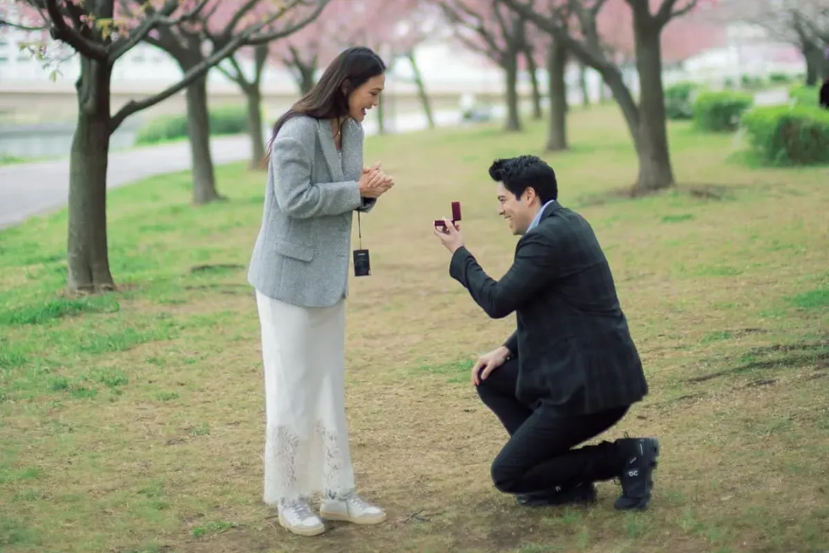 Luna Maya, Maxime Bouttier, proposal romantis, pernikahan Bali, surat rekomendasi nikah, KUA Mampang, Mei 2025, video proposal, kebahagiaan Luna, dukungan netizen