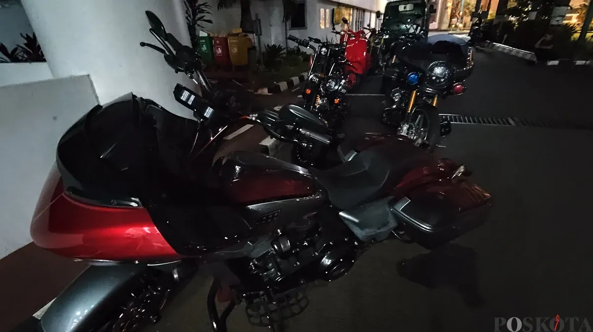 kasus suap, vonis lepas, ekspor CPO, motor gede, mobil mewah, jaksa agung, tersangka suap, penyitaan barang bukti, sidang tipikor, uang suap Rp 60 miliar