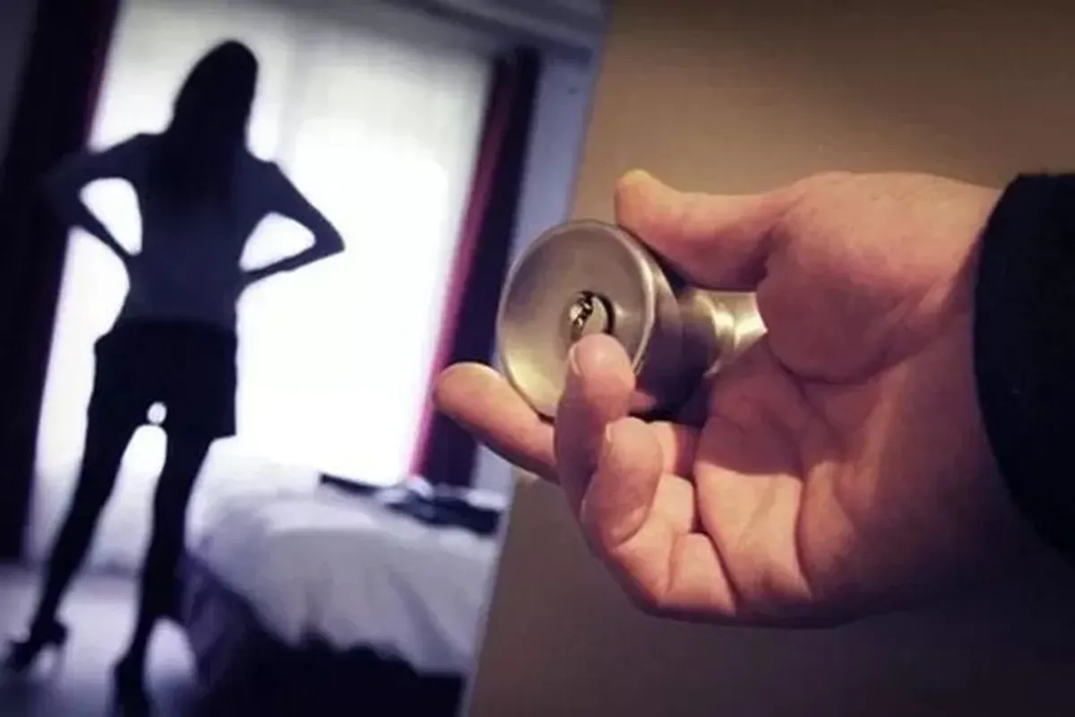 Robby Abbas, prostitusi artis, Tamara Blezynski, artis senior, inisial TB, dunia hiburan, tarif prostitusi, kasus viral, bintang iklan sabun, bisnis kuliner Bali. 2/2