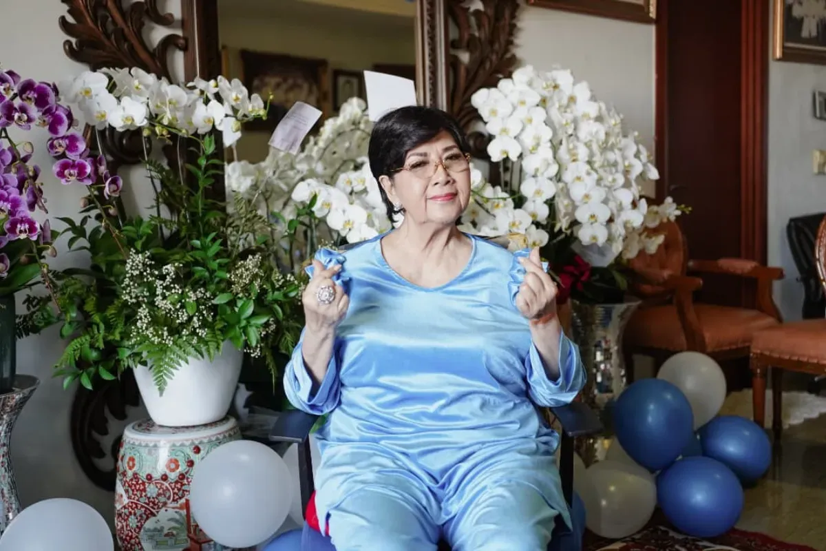 Ahmad Dhani, Titiek Puspa, royalti lagu, Musica Studios, Petty Tunjungsari, hak ekonomi, netizen kritik, keluarga Titiek Puspa, drama royalti.