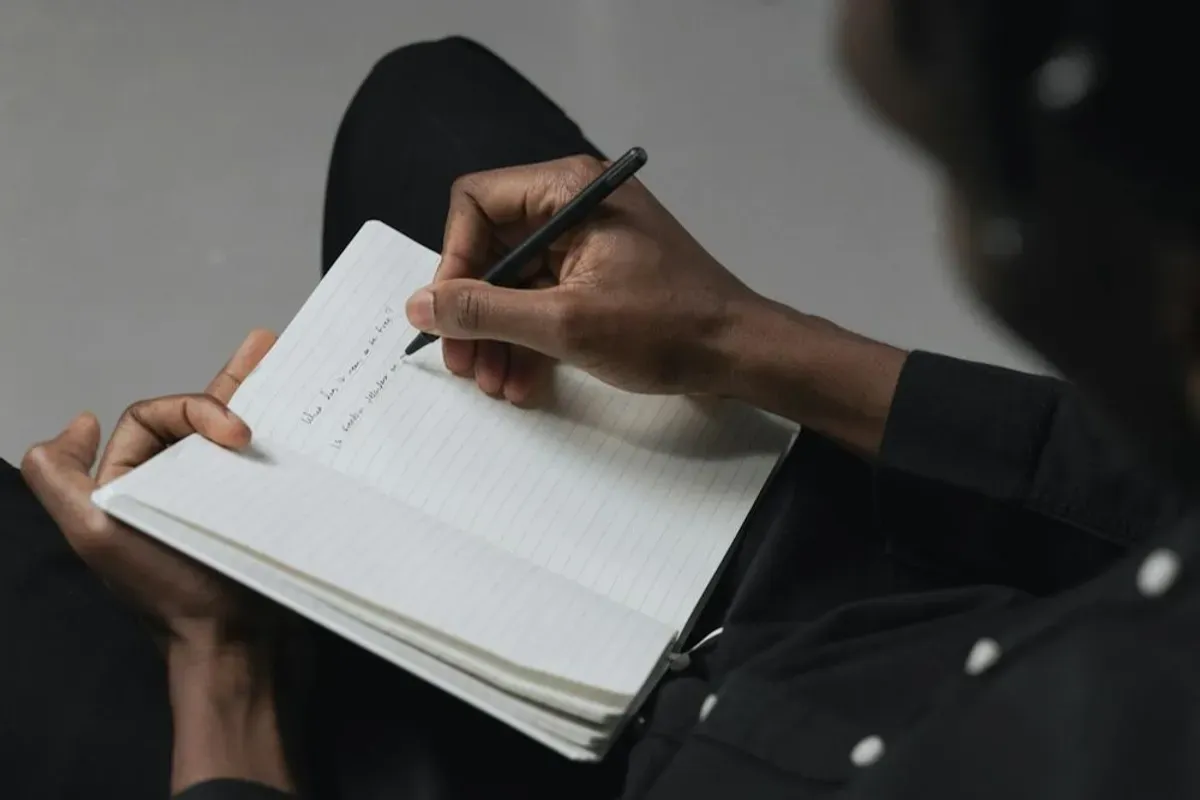 WS Rendra, puisi cinta, puisi mendalam, cinta sejati, Hari Puisi Nasional, puisi romantis, karya penyair.