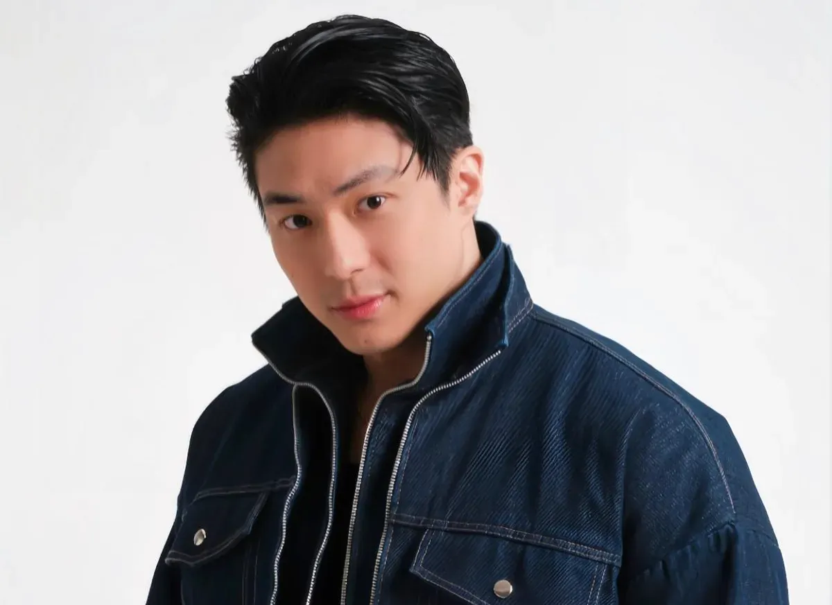 Sarwendah Giorgio, live streaming Sarwendah, Giorgio Antonio siapa, Giorgio dan Sarwendah, CEO Bmore Official, konten kreator Giorgio, bisnis kecantikan Giorgio, gosip artis terbaru, Sarwendah setelah cerai, kisah baru Sarwendah.