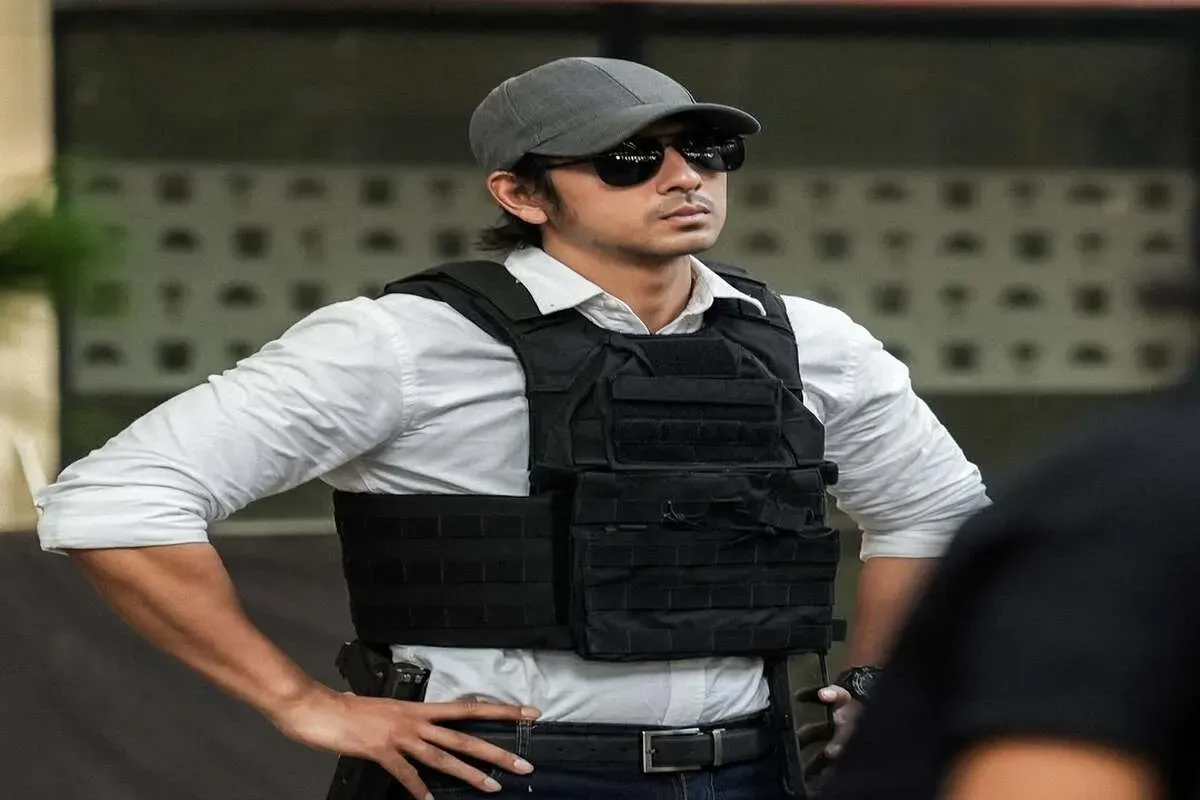 Arya Saloka, Putri Anne, gugat cerai, perceraian damai, orang ketiga, hak asuh anak, rumah tangga, klarifikasi, masalah rumah tangga, perpisahan baik-baik.