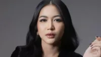 Eriska Nakesya, Young Lex, resmi cerai, perceraian publik, pasangan selebriti, komentar netizen, move on damai, gaya hidup beda, perpisahan elegan, hak privasi publik figur