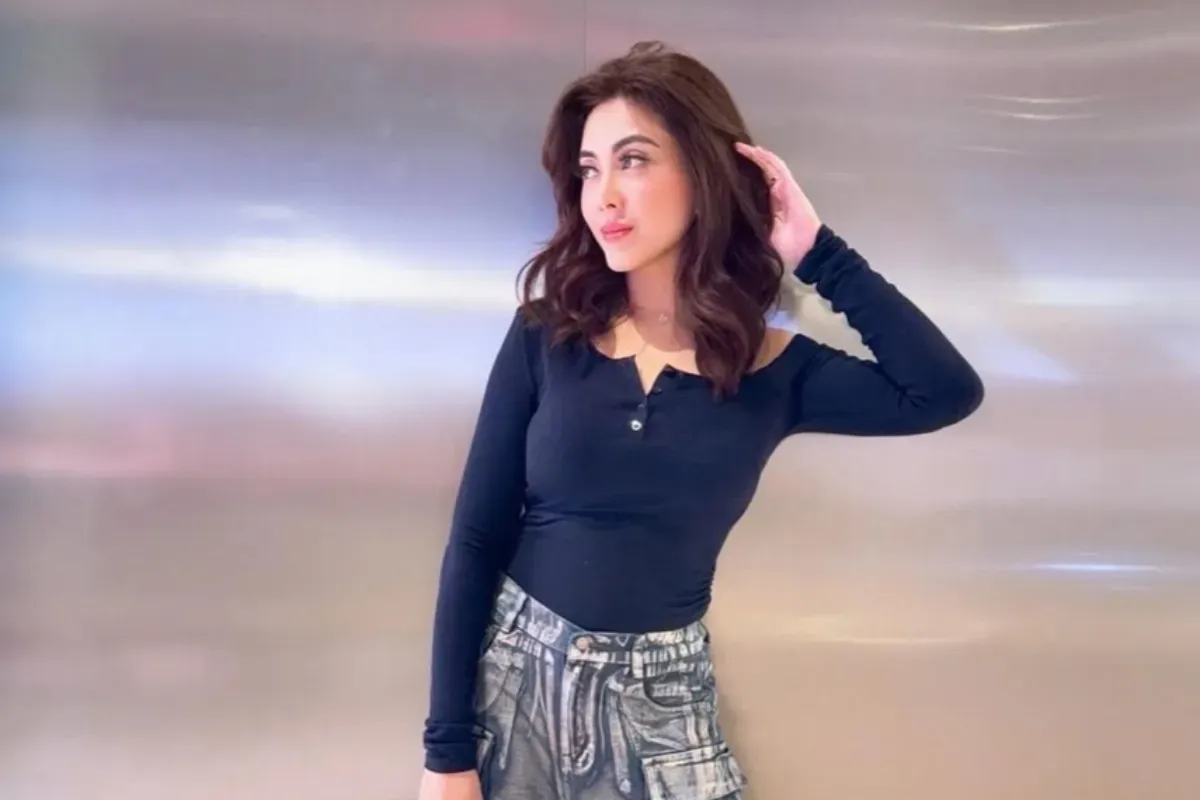 Dhena Devanka, Jonathan Frizzy, Ijonk, kasus obat keras, etomidate, cairan vape, karma, netizen support, Satresnarkoba, pemeriksaan kedua, mantan istri, kehidupan pribadi selebriti.