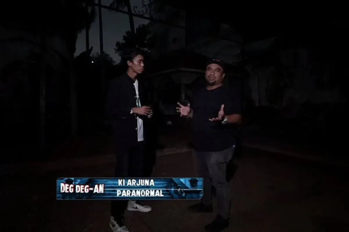 Ki Arjuna Samudra, dunia mistis, podcast viral, cerita genderuwo, konten spiritual, Solo mistis, kisah supranatural, pengakuan mengejutkan, viral tiga bahasa, Obrolan Santai