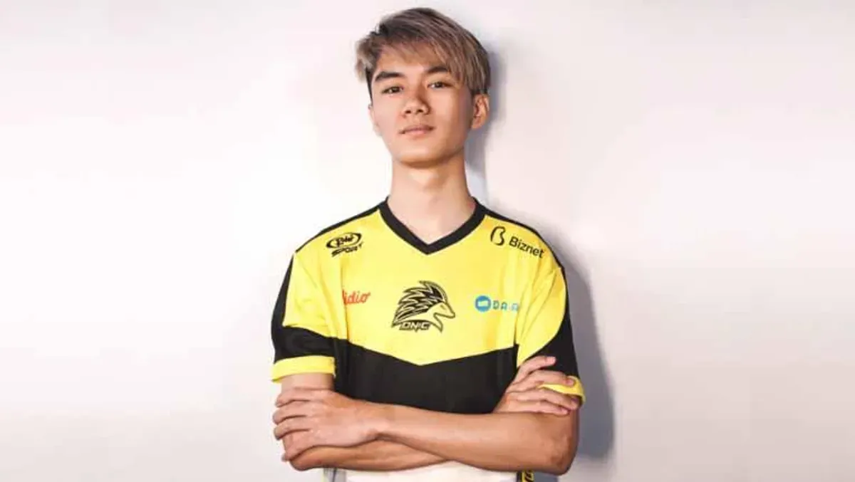 Udil Surbakti, skandal perselingkuhan, Yusnita, Mobile Legends, esports Indonesia, klarifikasi Udil, cancel culture, etika profesional, prestasi esports, reputasi publik.