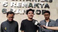 aksi mahasiswa, wajib lapor, reformasi 27 tahun, demo Trisakti, restorative justice, mahasiswa ditangguhkan, kampus dukung