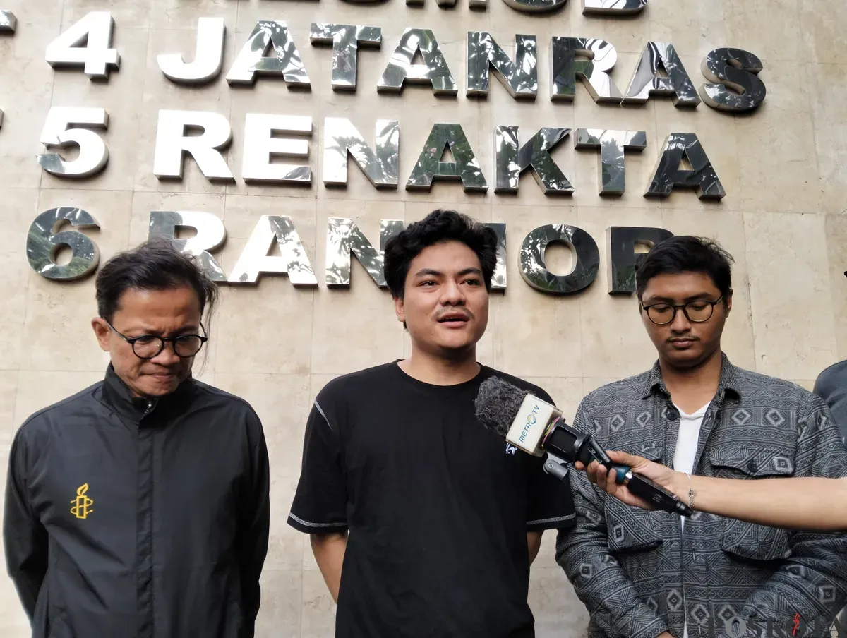 aksi mahasiswa, wajib lapor, reformasi 27 tahun, demo Trisakti, restorative justice, mahasiswa ditangguhkan, kampus dukung
