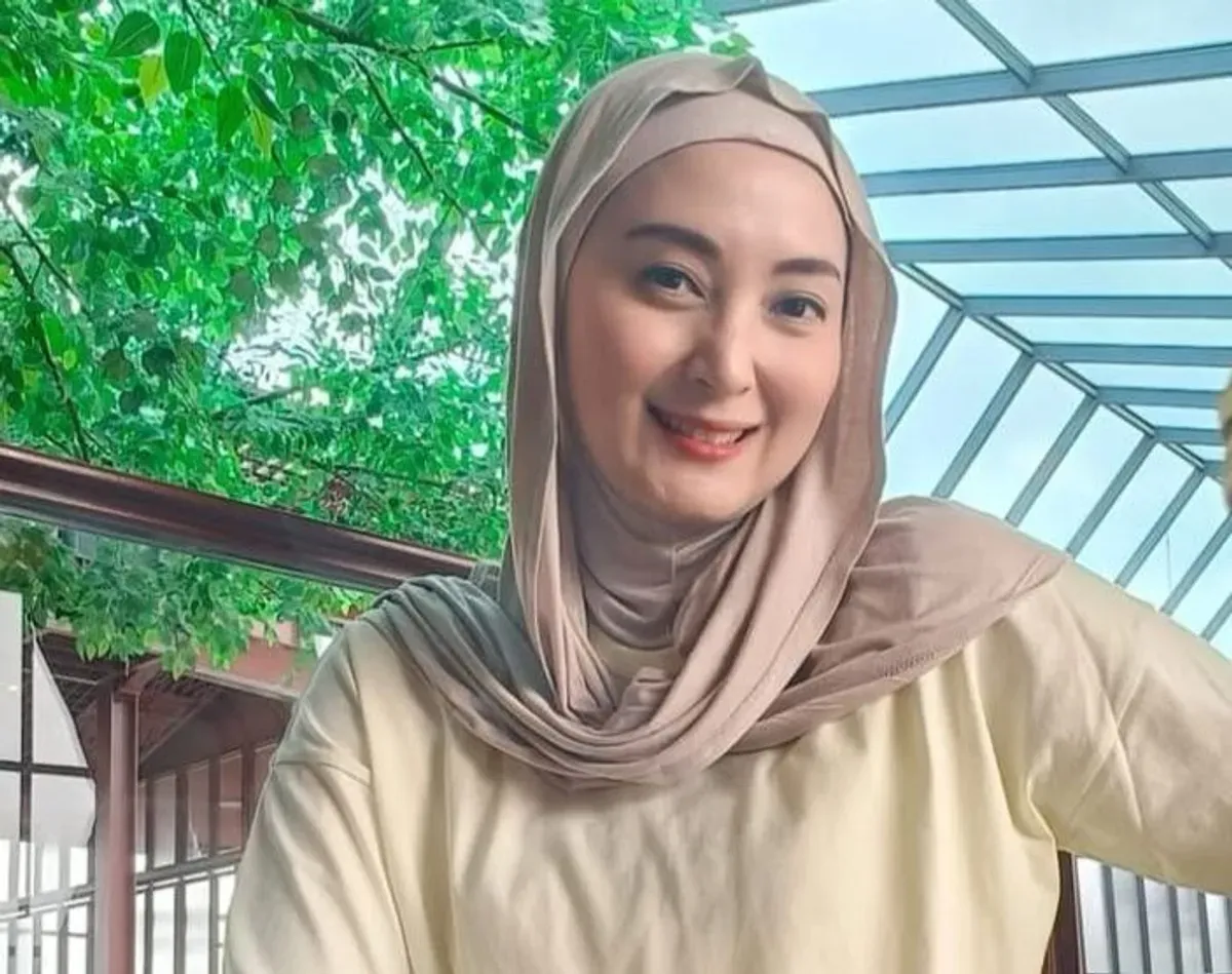 sidang perselingkuhan, Lisa Mariana, Ridwan Kamil, honor syuting, sidang perdana, netizen komentar, hak anak