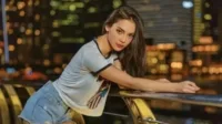 Erika Carlina, dugaan oplas, bibir beda, video TikTok, netizen curiga, selebgram hits, dunia hiburan, model aktris, gaya hidup, konten GRWM