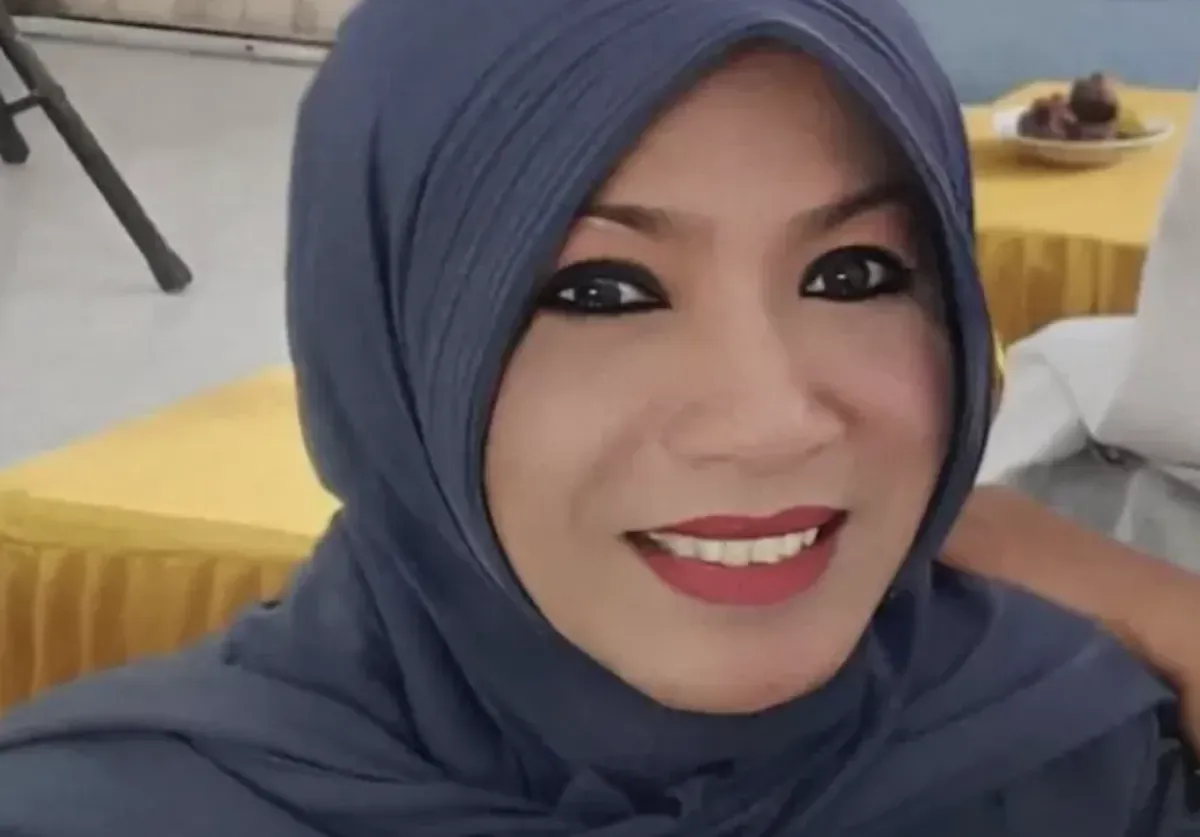 dakwah inklusif, ustadzah kendal, batik shuniyya, komunitas waria, ceramah viral, identitas gender, pemberdayaan komunitas