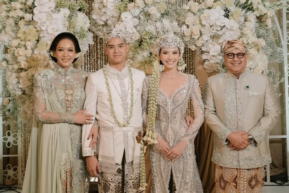 al ghazali menikah, irwan mussry maia, anak sambung irwan, irwan dan tri hanurita, ayah sambung al, keluarga artis indonesia, gaya hidup mewah, fakta irwan mussry, keluarga harmonis, ayah tanpa anak kandung