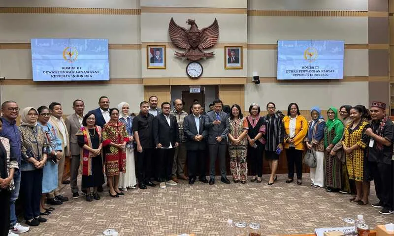 FPD NTT, Forum Perempuan Diaspora Nusa Tenggara Timur, Sere Aba, Rumah Sakit Elizabeth, Kota Batam, Tindak Kekerasan, Asisten Rumah Tangga