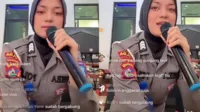 polwan viral TikTok, karaoke saat dinas, live TikTok kantor, brigadir Dhea Friesca, polwan Sumbar viral, klarifikasi polwan karaoke, akun Instagram Dhea, vokalis Ditlantas Sumbar, netizen geram Dhea, kritik warganet TikTok