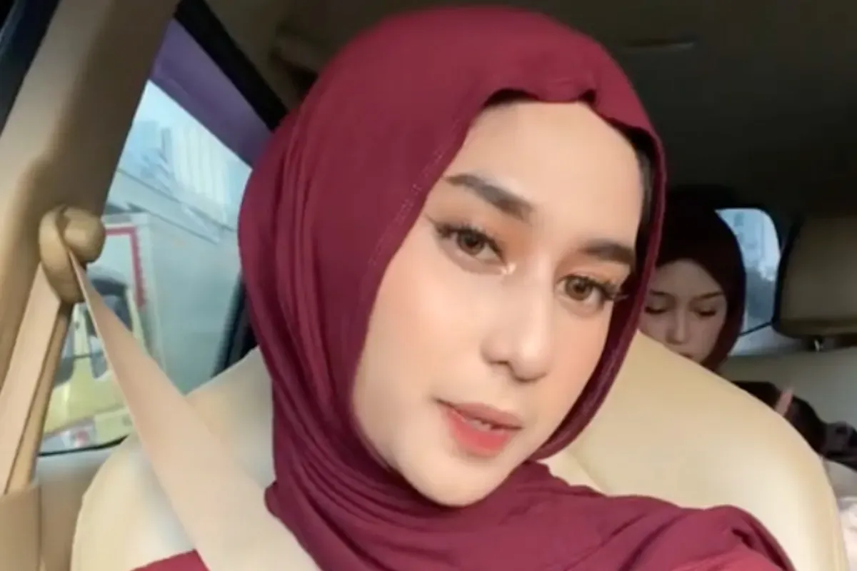 kasus rasis Jakarta, viral Sabbyna Transjakarta, konten kreator Arab, kejadian halte Taman Anggrek, video rasis TikTok