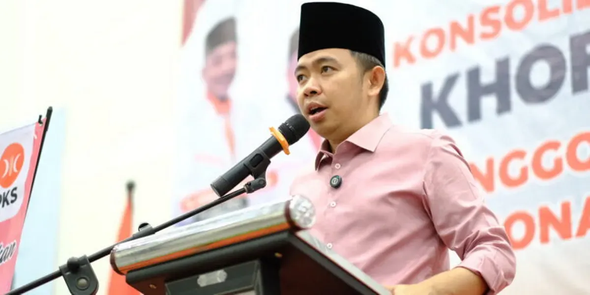 Bunga Desaku, Gus Fawait, UHC Jember, Ambulu 2025, UMKM lokal, guru ngaji, puskesmas Jember, program unggulan.