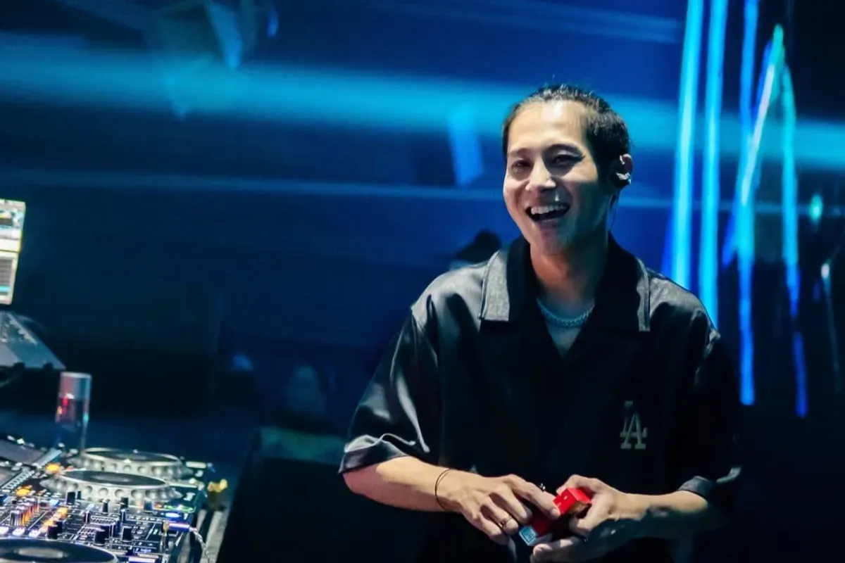 DJ Panda, Erika Carlina, ayah DJ Panda, keluarga DJ Panda, sosok Giovanni Surya, unggahan Instagram, komentar netizen, privasi selebritas, ayah bernama Hendrik