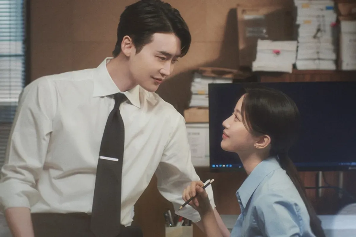 drama hukum Korea, Lee Jong Suk comeback, Moon Ga Young drama, pengacara muda, jadwal Law and The City, sinopsis Law and The City, link nonton Disney+, drama Korea terbaru, drakor Sabtu Minggu, Park Seung Woo drama