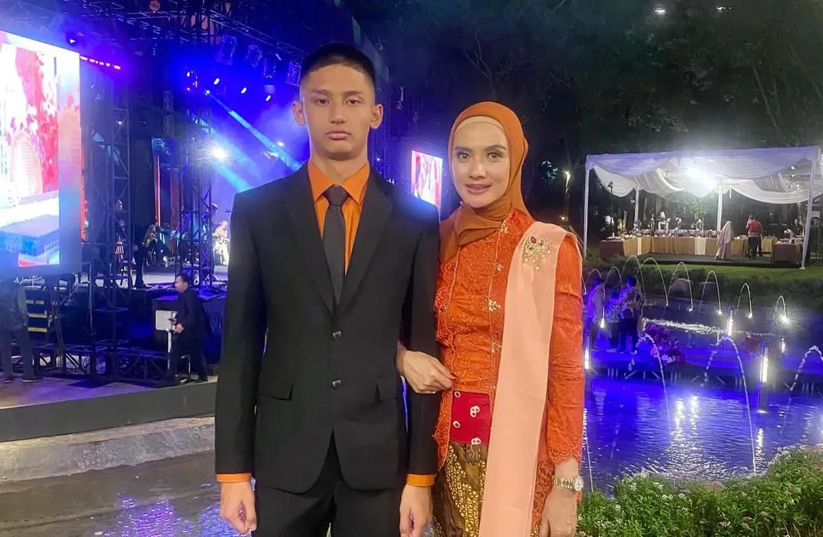 Ibnu Jamil, Ade Maya, Dhofin Jamil, lolos Akmil, momen haru, pasangan cerai akur, mantan rukun, seleksi taruna, alumni Akmil 2025