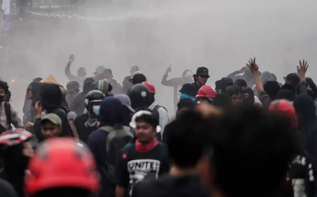demo buruh, Senayan hari ini, tuntutan buruh, CCTV DPR, aksi buruh, Partai Buruh, KSPI