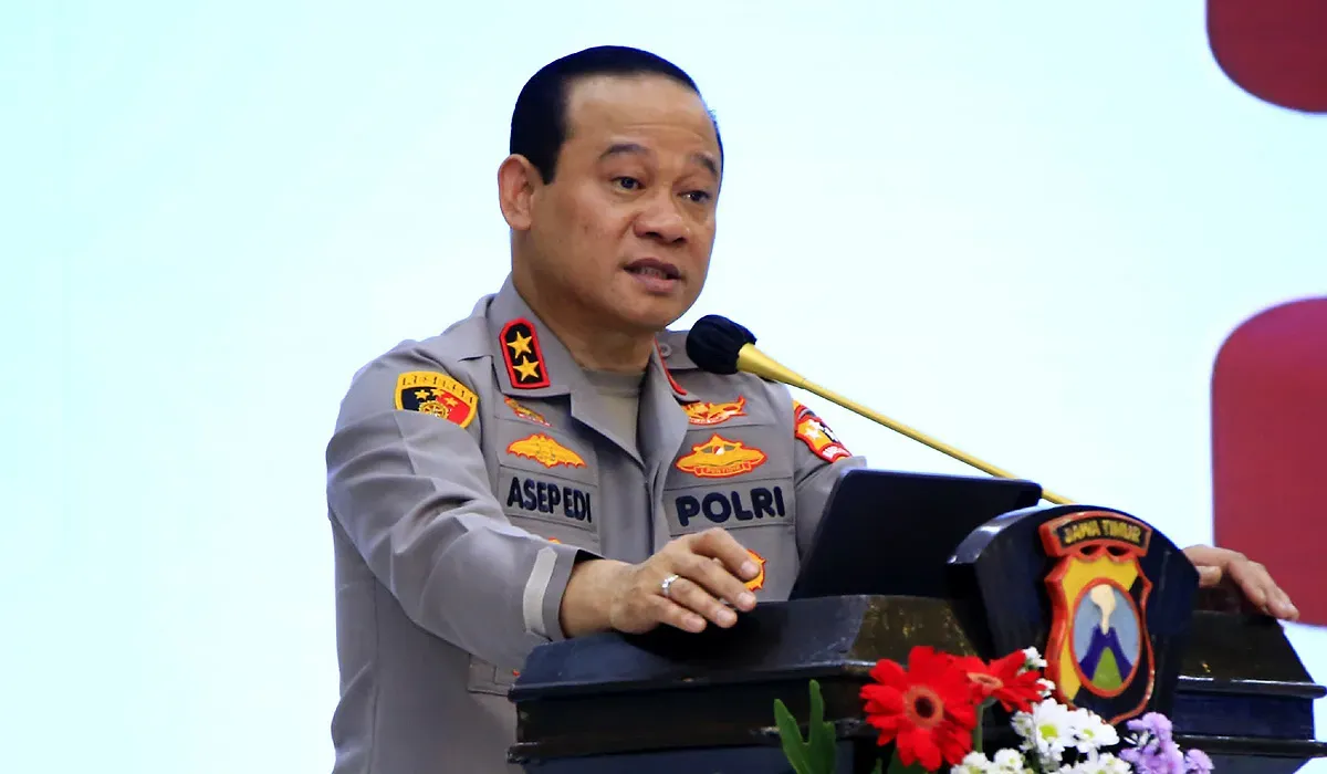 mutasi Polri 2025, Kapolda Metro baru, Komjen Karyoto naik, rotasi jabatan polisi, Asep Edi Suheri, Komjen Dedi Prasetyo, pergantian Kapolda daerah, struktur baru Polri, jabatan tinggi Polri, Komjen baru polisi
