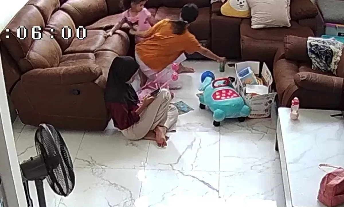 baby sitter, kekerasan bayi, victory ravensun, afifah riyad, rekaman CCTV, viral kekerasan, netizen cari, kasus penganiayaan