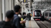 KRL Rangkasbitung, Tanah Abang, rekayasa perjalanan, demo DPR, KAI Commuter, stasiun Kebayoran