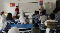 demo buruh, pelajar SMA, polisi Depok, aksi unjuk rasa, 28 Agustus, Gedung DPR, KPAI