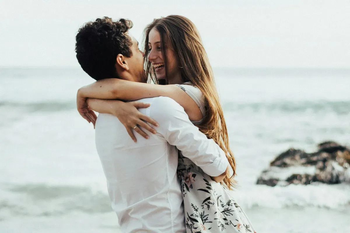 girlfriend day, hari pacar, sahabat perempuan, pink vibes, hari spesial cewek, peringatan 1 Agustus