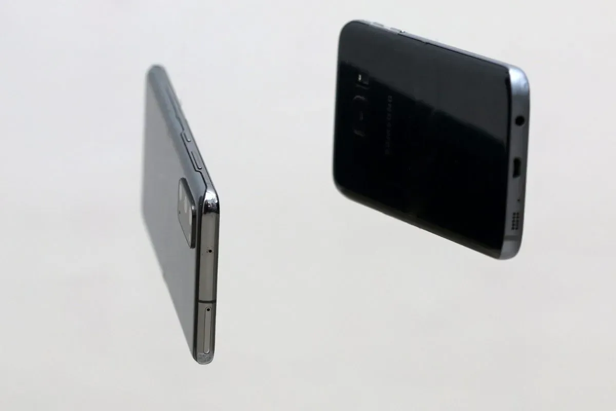 HP 2 jutaan, spek gahar, baterai jumbo, fast charging, kamera OIS, layar AMOLED, Snapdragon 6 Gen 1, Dimensity 7300, gaming ringan, HP murah 5G