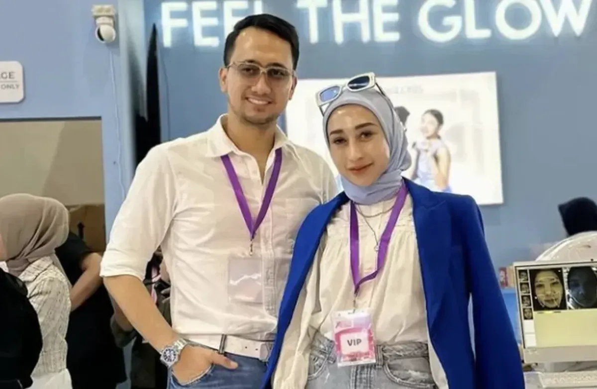 Nikita Mirzani, rekaman viral, Dewi Ratna Suminar, Reza Gladys, kasus pemerasan, Attaubah Mufid, politik Tasikmalaya, Gerindra bantah, gosip selebriti, sidang panas