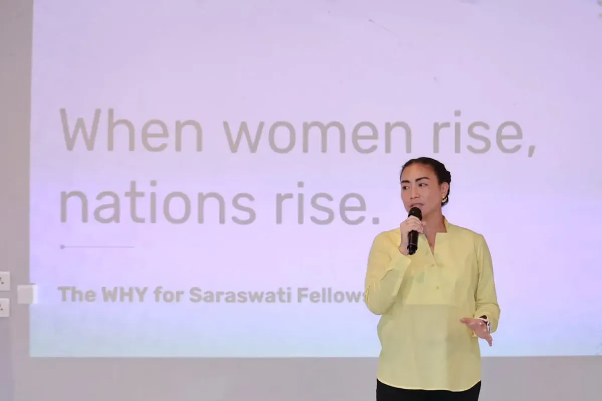 rahayu saraswati, mundur dari dpr, podcast kontroversi, klarifikasi rahayu, prabowo subianto