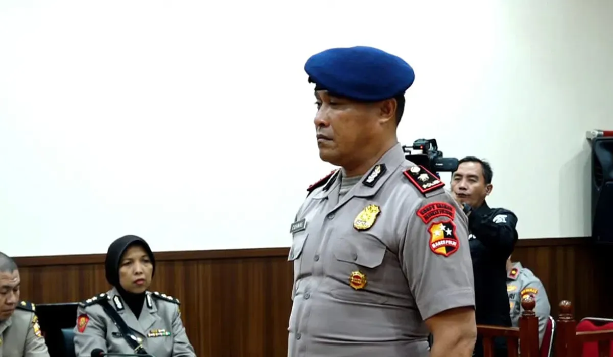 Kompol Kosmas, Brimob Polri, kode etik Polri, pemecatan tidak hormat, kasus ojol